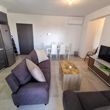 Larnaca New Marina Flat With Communal Pool Apartment